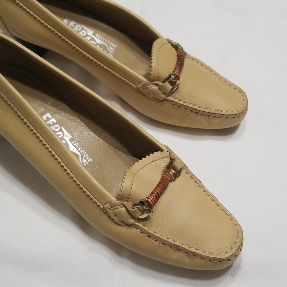 Ferragamo Tan Loafers with Small Heel - Picture 4 of 5